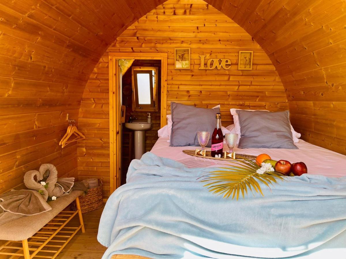 Lykke Suite Spa Sauna Piscina Y Jardin Buzanada Eksteriør billede
