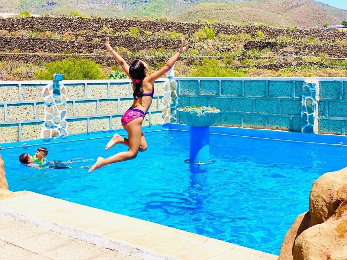 Lykke Suite Spa Sauna Piscina Y Jardin Buzanada Eksteriør billede