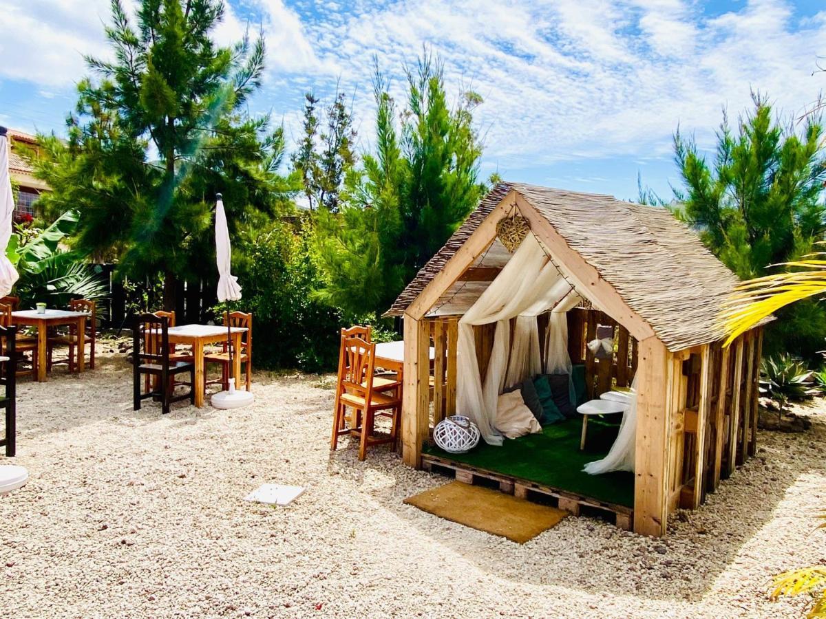 Lykke Suite Spa Sauna Piscina Y Jardin Buzanada Eksteriør billede