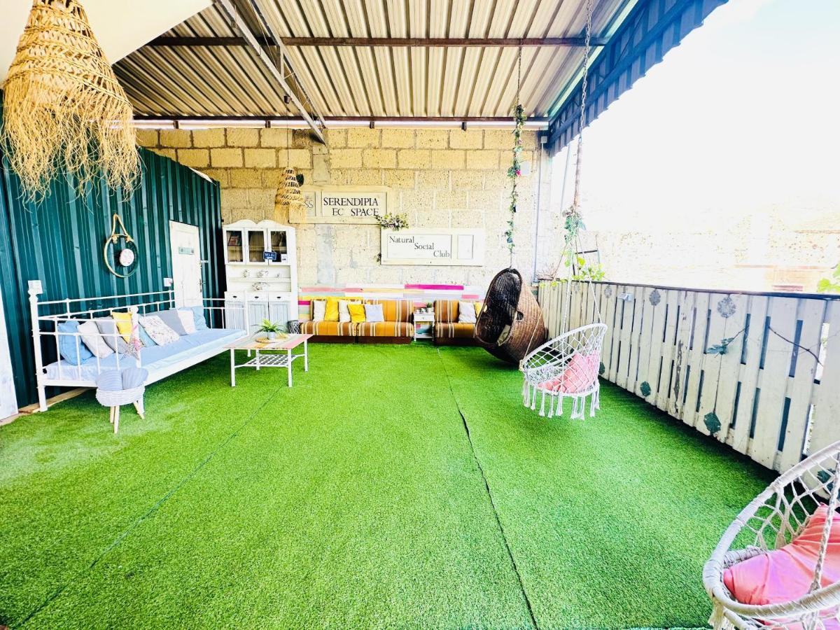 Lykke Suite Spa Sauna Piscina Y Jardin Buzanada Eksteriør billede